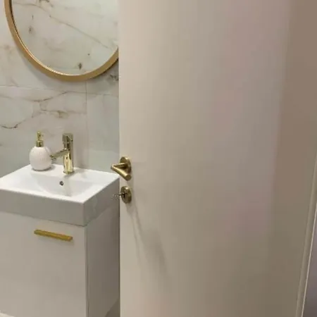 Luxury Ivo With Jacuzzi Near The - Two Bedroom